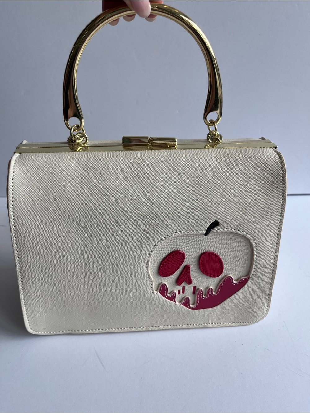 Disney Loungefly Snow White Poison Apple Bag Evil Queen